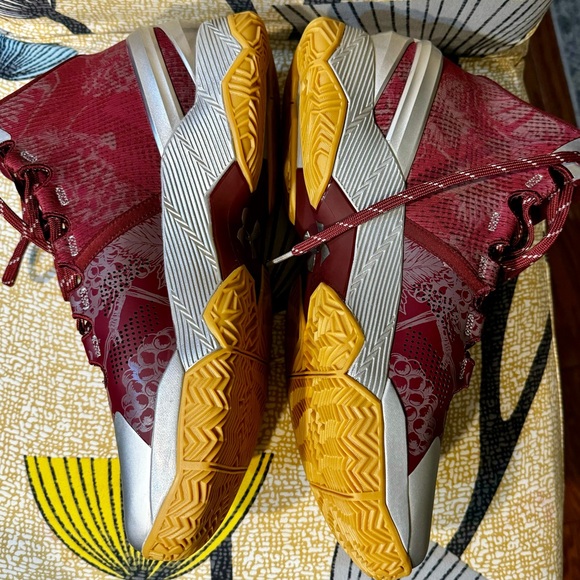Under Armour Curry 2 Retro Basketball Shoes (Domaine Red Silver Gum) Men 11.5 - Picture 12 of 16